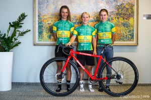 Kooperativa Cyclocross Women Team Elizabeth Ungermanová - Pavla Havlíková - Nikola Nosková